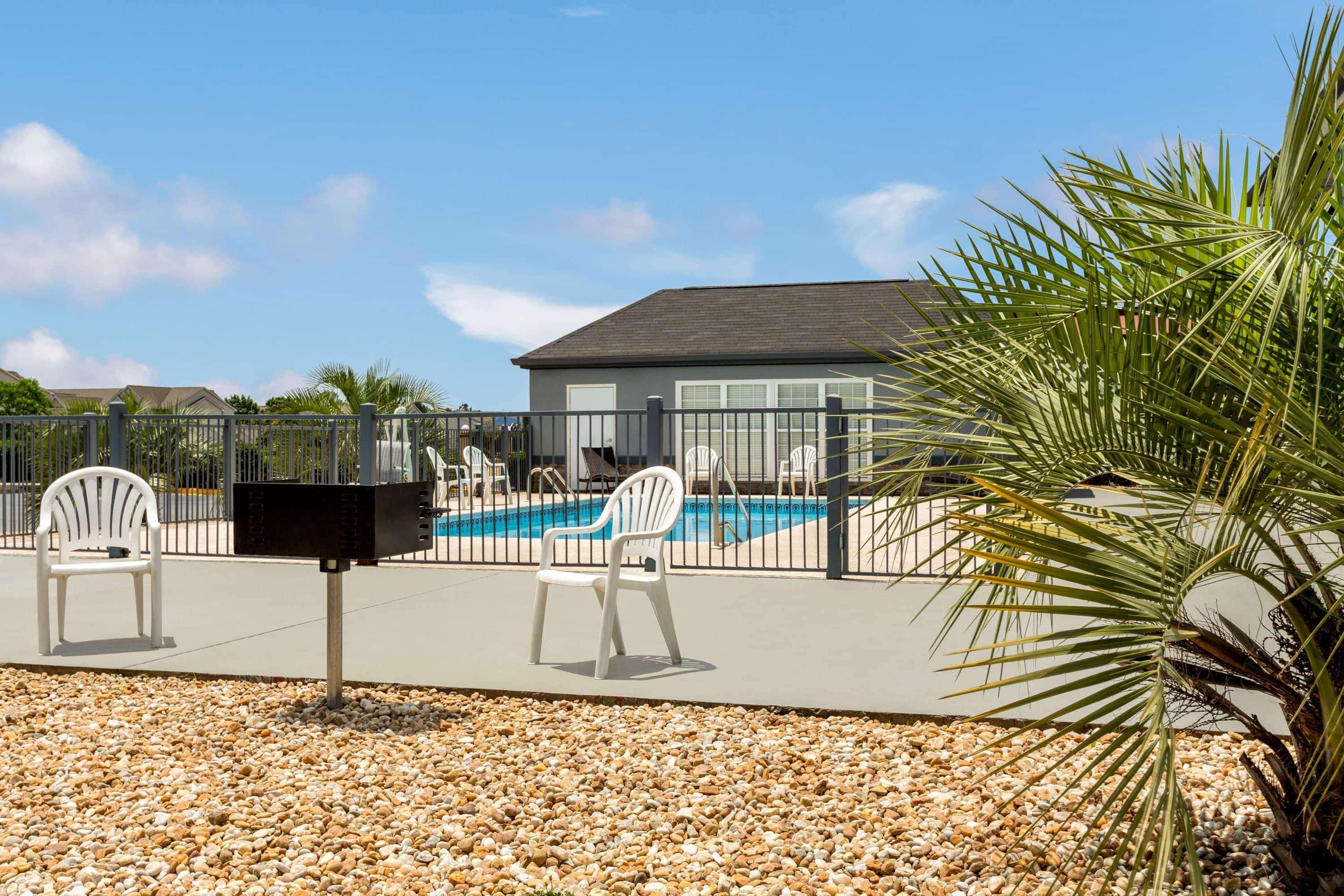 Baymont By Wyndham Warner Robins Motel Buitenkant foto